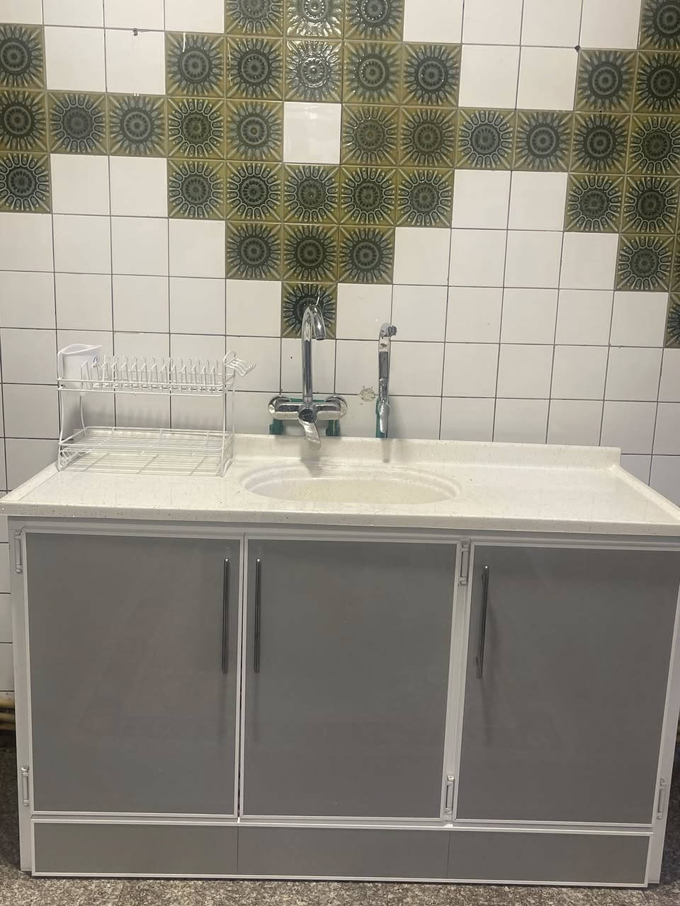 كاونتر للبيع الألمنيوم                                                              جديد وسنك مرمر اصلي بمليون اريده كلش نظيف


**إذا كنت صاحب هذا الإعلان وتريد حذفه لأي سبب، رجاءا أرسل رسالة إلى الدعم الفني**