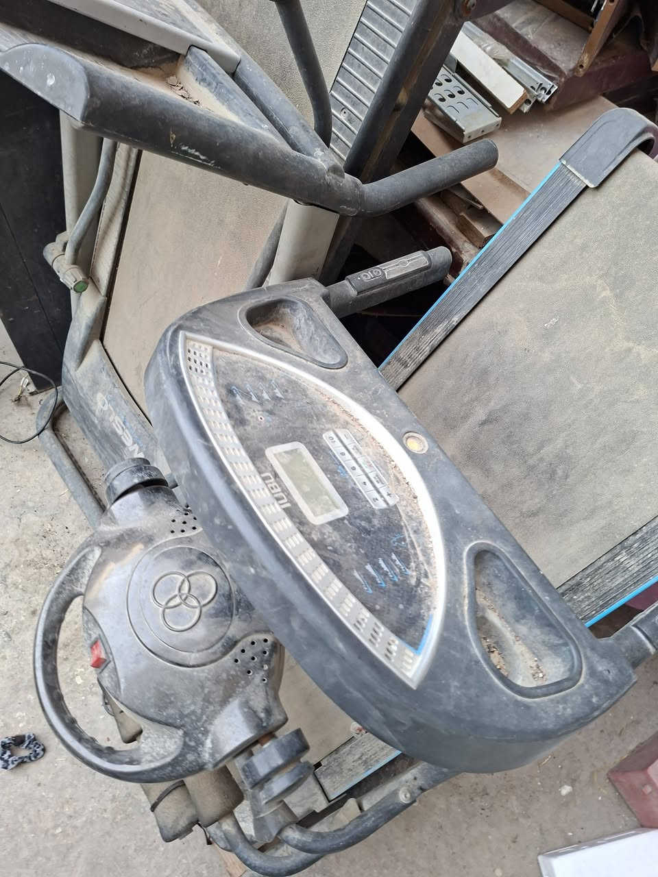 اجهزة رياضيه عاطلة ثنينهن ١٢٥ الف 
بغداد الحبيبية ***********
