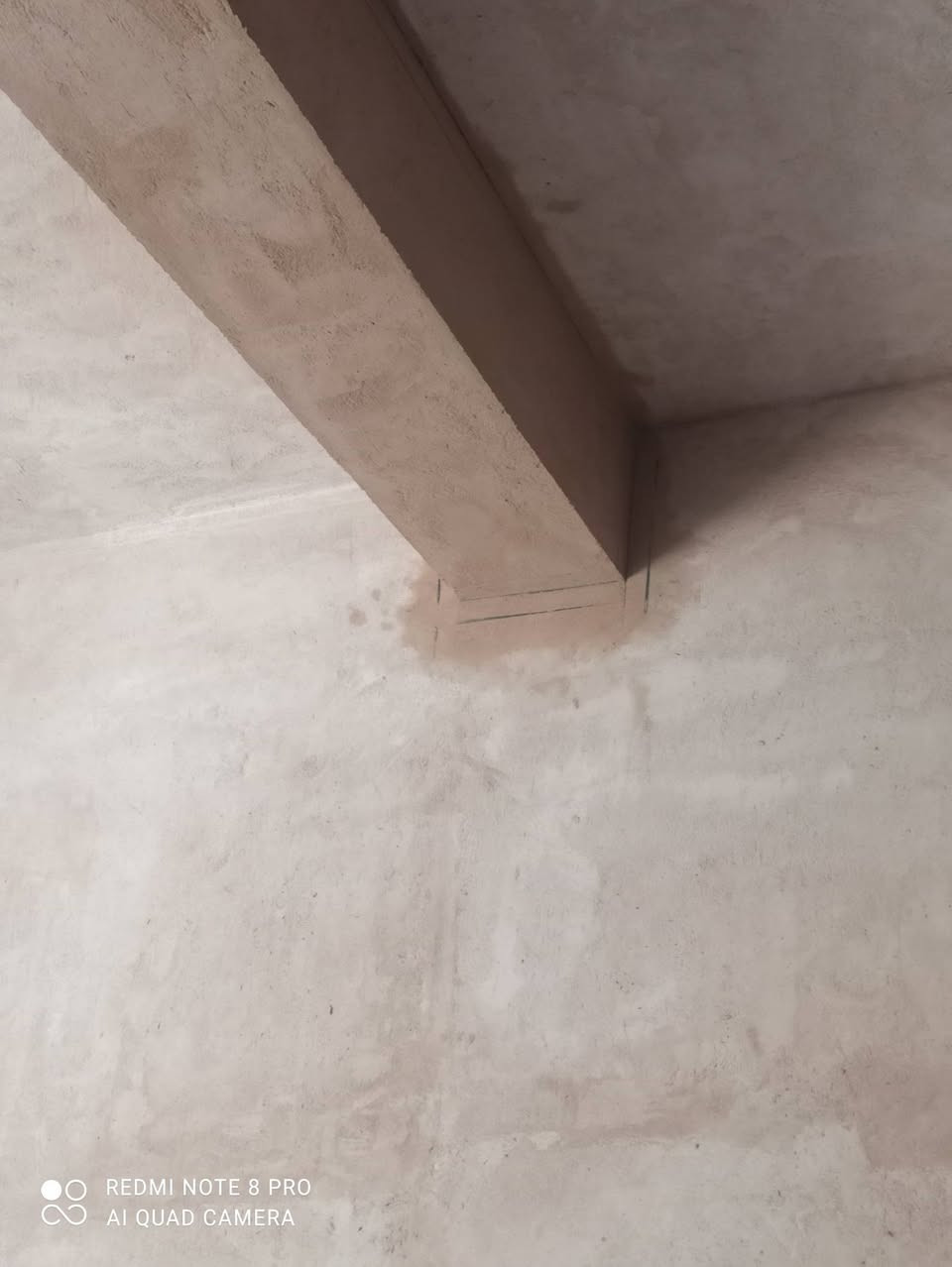 الباخ متفرغ حاليا 
سمنت جص وبياض 
تصفير مصاطر 
جراره ونثر 
سقل خشن وناعم وجهات تقطيع 
تواصل ***********6
