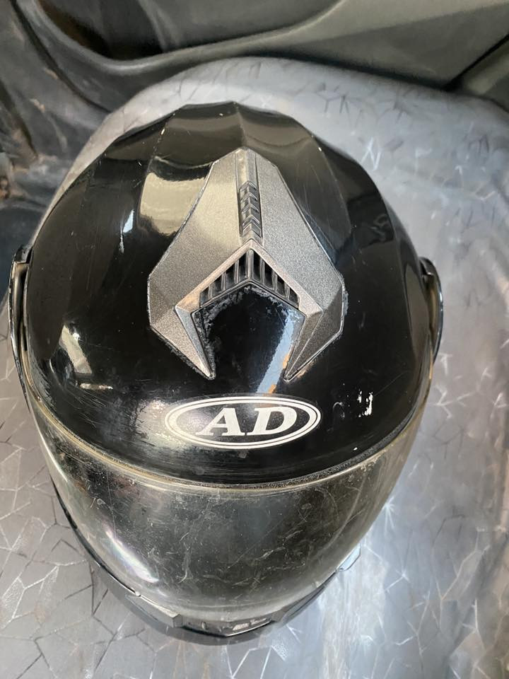 السلام عليكم خوذه للبيع مضيفه واصليه فج قلاب هواىيات  جامه شمسيه سعرها 20 مكاني بغداد
رقمي ‭0774 825 6145‬ واتساب
