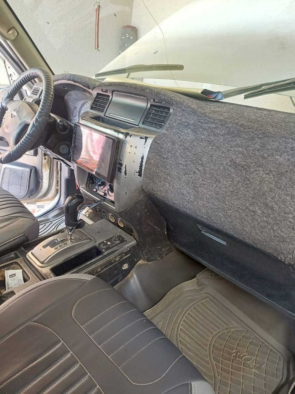 اخوان سلام عليكم نيسان باترول البيع مديل 20008مزاد داخليه كامله معامله سويلك وكاله ام الباركوت مكينه 4800مكفوله كير مكفول دفع رباعي شقال تخم تاير جديد حداديه جديده صبق جماليه سعر 65ومجال قليل اني مكلف بنشر التصال رقم الهاتف ***********
