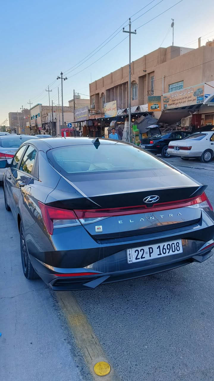 سيارة إلنترا موديل 2023 sel
وارد أمريكي حادث دعامية أمامية موضح بالسونار
مواصفات: 
تشغيل عن بعد 
بصمة 
حساسات ( R. L) 
 تثبيت سرعه 
تحديد مسار 
كاميرا خلفية 
مرايات جانبية كهربائية
شاشة 
أنظمة قيادة 
تحكم ستيرن 

رقم أربيل للاستفسار الاتصال على أو التواصل على واتساب 
***********
