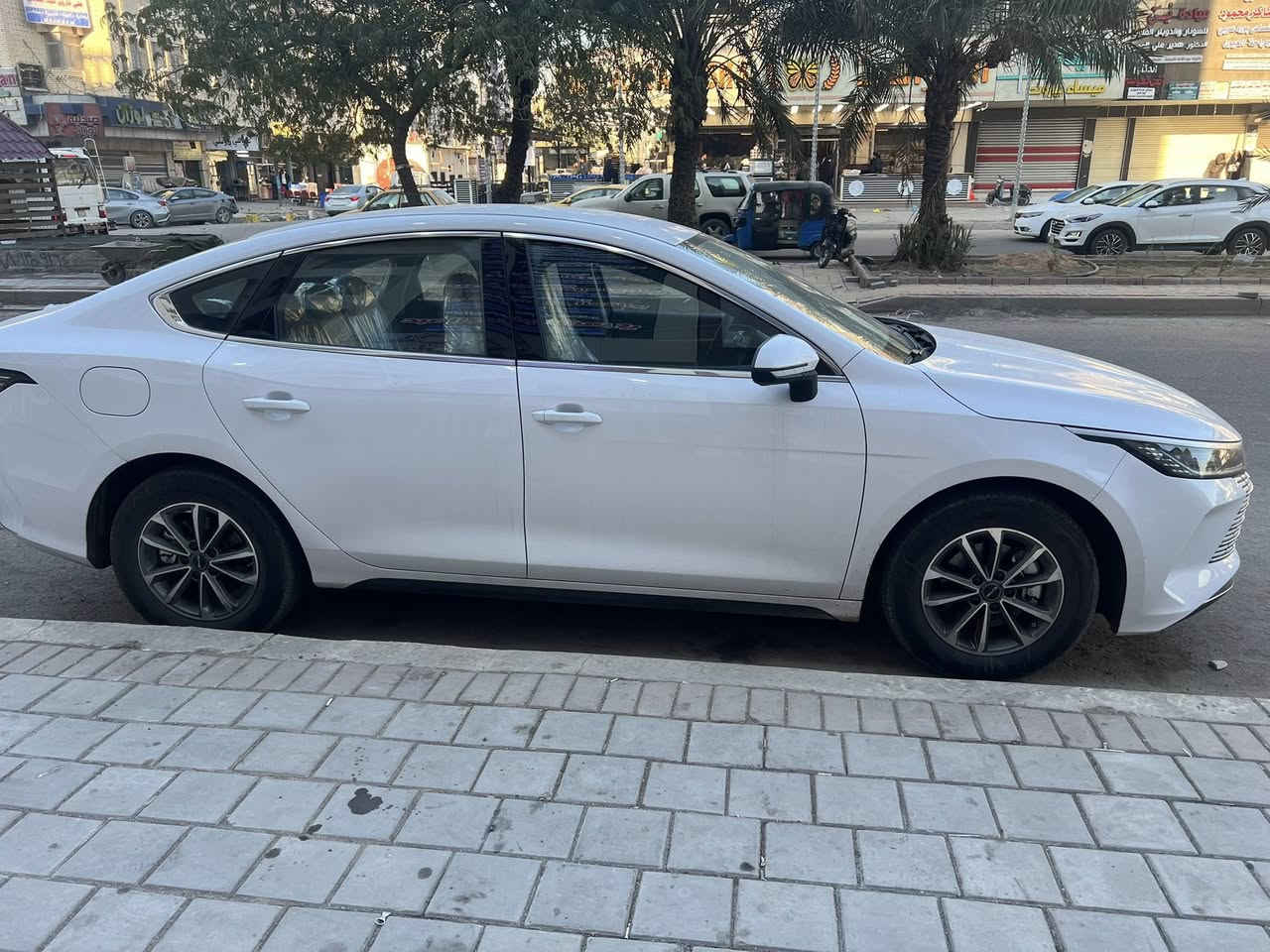 دستروي للبيع موديل 25 ماشية 425 الون ابيض مكفولة كفاله عامةسيارة بسمي تحويل ثاني يوم دوشمة عام سيارة جاهزة سعر 19650 وبيها مجال الشراي مكاني شارع فلسطين 
*********** واتساب 
*********** اتصال
