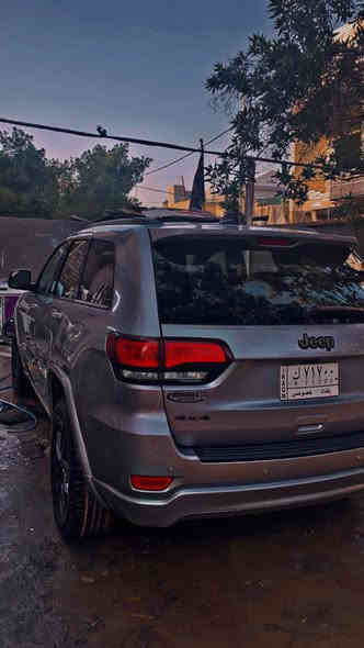 السلام عليكم 
جيب 2016   
شيروكي لمتد  فول
بيها ٥ قطع صبغ ابيعلك حزام علمود ما اتفاشل وياك   
ماشية٩٠ الف  
المواصفات فوول  :
محرك 3.6L  v6 
بانوراما فتحتين
اشاير بالمري
 ثلاث وضعيات قيادة 
ويل كب 
بصمه ابواب 
ستتم صوت رهيب مع دمام خلفي 
كشن السائق خزن ميموري
هيترات بالكشنات 
حساسات أمامية وخلفية 
توقف ذاتي عند الخطر  
لايت لد 
 كشافات لد 
قيادة ذاتيه مع كروس سرعة 
 شفتات بالستيرن مع تدفئة 
 تشغيل عن بعد 
 الصندوك شفط كهرباء
تخم تاير جديد 
جميع الكشنات كهرباء 
السعر ١٦٠٠٠ ومجال بسيط
اتصال او وتساب ***********
