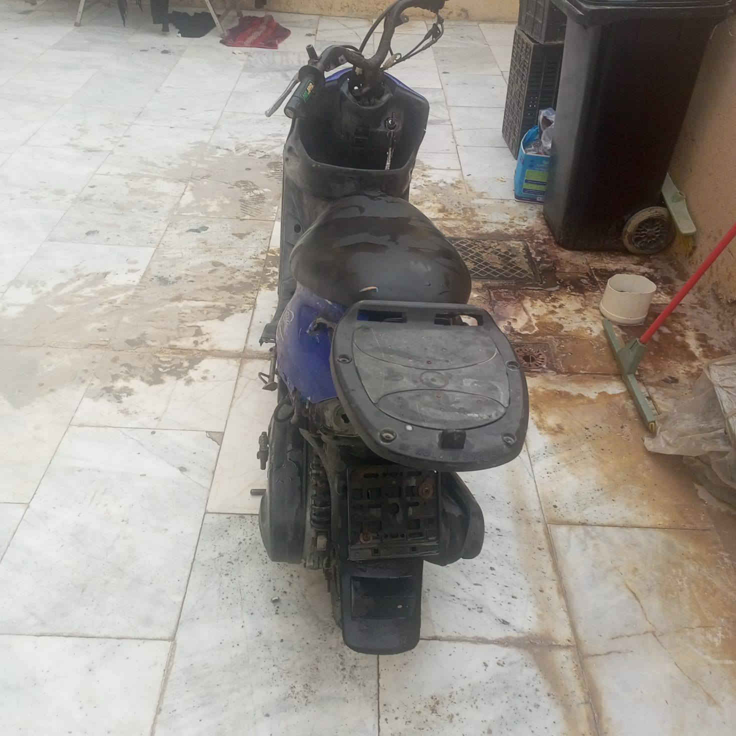 سلام عليكم.. متاح بيجي9زروف نضيفه كلش غراضهه كامله وكلشي شغال عوزهه بس باتري سعرهه 170وبيهه مجال مكان ناصريه مركز رقمي ***********
