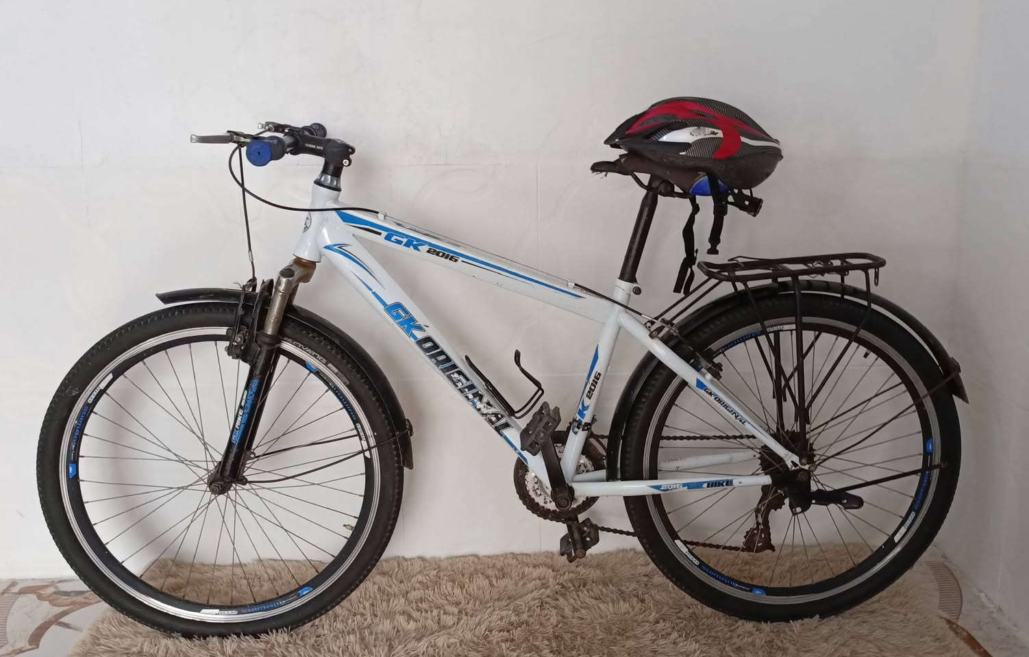 السلام عليكم
✅ بايسكل ياباني جبلي حجم 26

✅ويا غراض 

💲 100الف سعرة نهائي 🔒

     مكاني كوت 

‏‪***********‬‏ ولخاص موجود
