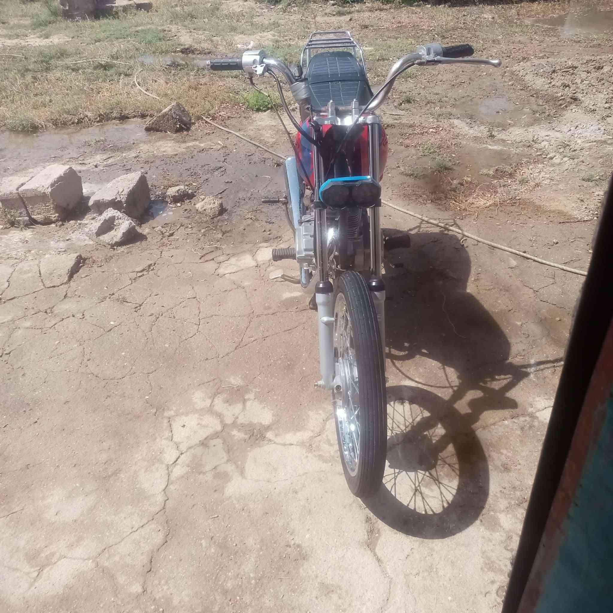 دراجة للبيع وراق موديل 9السعر 450او مراوس


**إذا كنت صاحب هذا الإعلان وتريد حذفه لأي سبب، رجاءا أرسل رسالة إلى الدعم الفني**