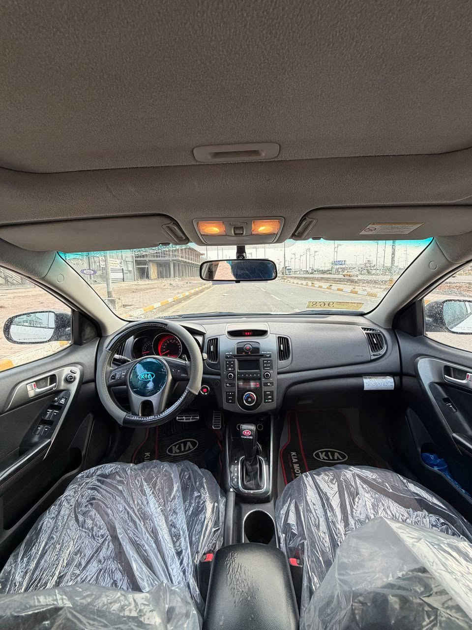 للبيع كيا سيراتو وارد خليجي موديل ٢٠١٢ فول مواصفات بيها صبغ جاملغ خلفي فقط سنويتها ل٢٧ السعر ١٠٥ وبيها مجال مكان السيارة الصويرة للإستفسار ***********
