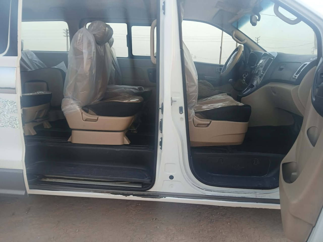 سياره هونده استاركس 2010 كفاله سياره استخدام شخصي جديده بمعنه الكلمه رقم انكليزي سنويه اله 2030 مواصفات فول المكان واسط قطعه واسط قطعه صويره اني مكلف بنشر *********** السعر 148رقم بغداد
