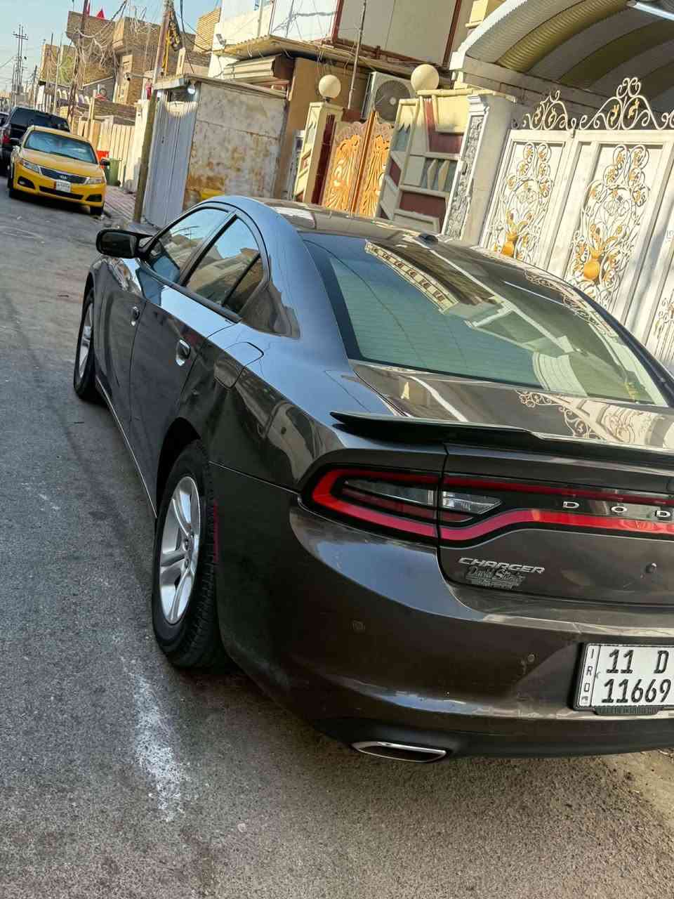 السلام عليكم
جارجر 2019 اصل بسمي رقم بغداد تحويل مباشر  مواصفات فول SXT بدون ايرباك حادث جاملغ وشوية بل بنيد بل عراق بيها جاملغ صبغ امامي بدون ضرر السيارة جاهزة حدادية كير محرك تبريد امانة مال شركة ونشالله خير على الياخذها سيارة حلوة ونضيفة مكاني الكوت الخاجية للاستفسار الاتصال ***********

