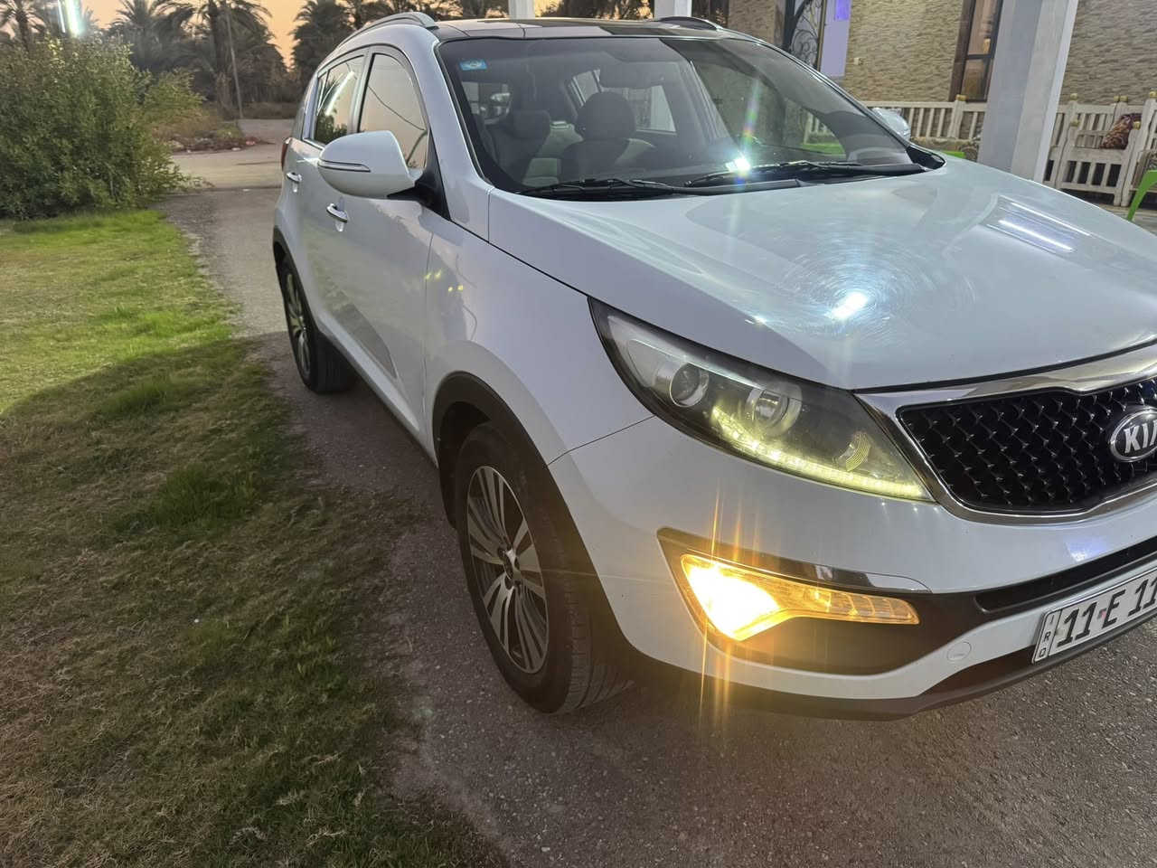 سبورتج 2015 خليجي مكفولة 
كيا سبورتج خليجي كفالة عامة موديل 2015 فول مواصفات بصمة بانوراما كشن كهربائي اعلى مواصفات رقم بغداد مميز 
السعر 169 وبيهة مجال بسيط 
مكان السيارة الشعب حي البساتين
الاتصال على الرقم ***********
