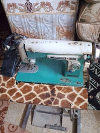 مكينه للبيع ب75 وبيها مجال شراي يتفضل خاص 07833809201