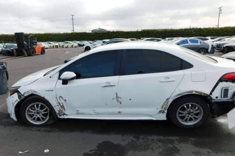 سلام عليكم كورلا هايبر 2021 رقم بغداد صور الحادث بل منشور مواصفات سيارة LE بصمه تشغيل عن بعد هئيه مصفره بيع او مراوس كورلا صيني خصوصي سعر 158بيه مجال ***********
