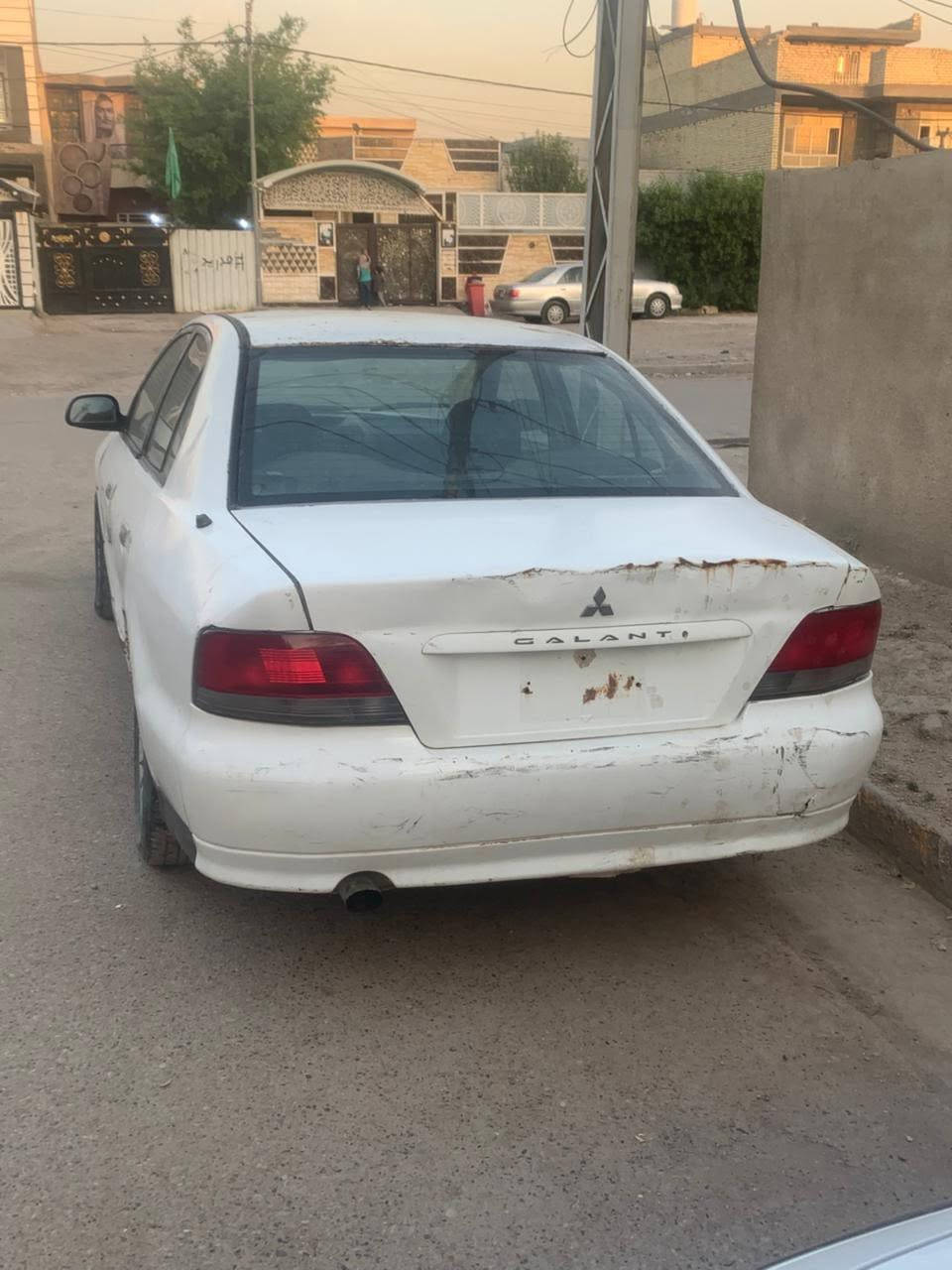 السلام عليكم كلنت موديل 2004 مزاد وزاره الداخليه بسمي اسويلك وكاله ام الباركود وتمشي وين متريد سياره مكينه وكير بل جيس جدد ماشيه 70  كير اوتو تراي مال زيرو ترقيم يكلف اقل 400 الف مكاني بغداد السعر 18 ورقه 
***********
