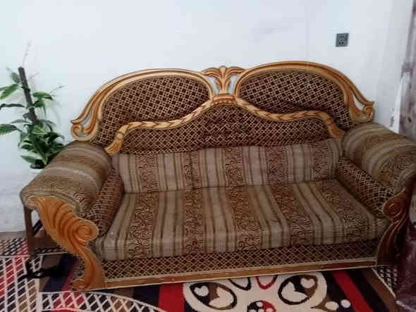 السلام عليكم تخم لبيع نضيف السعر60الف مكاني سبع البورشارع بلقيس‏‪***********‬‏وهذأ رقمي
