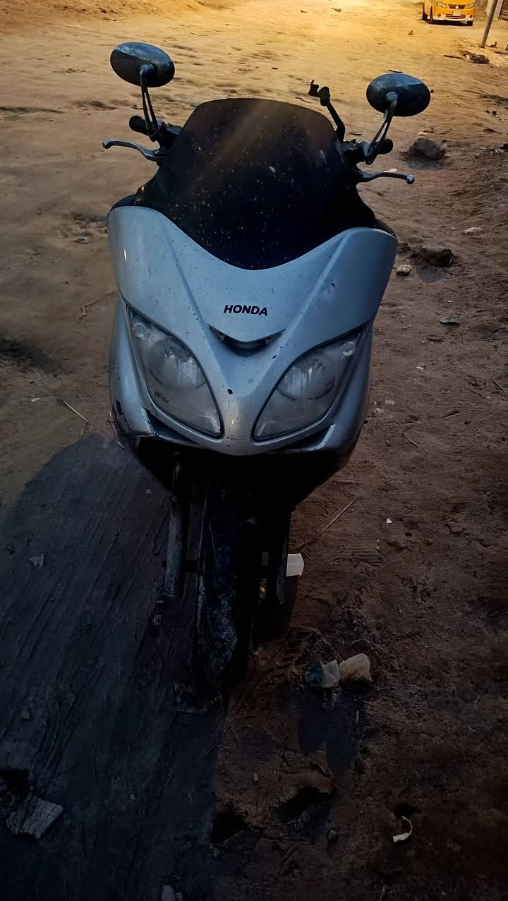 السلام عليكم فورزا 08 للبيع كوم حديد تفاصيل أكثر رقمي ***********
