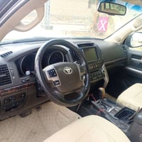 للبيع لاندكروز موديل 2012 محرك 8سلندر 5700 السياره فول  VXR بدون صبغ  ...