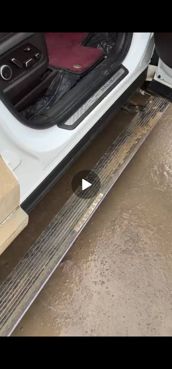 السلام عليكم اخوان
متوفر دوس كهربائية مستعملة للبليسايد 
اجن بالسيارة  من كوريا  
السعر ٣٥٠  دولار قفل 
للاستفسار  ***********
