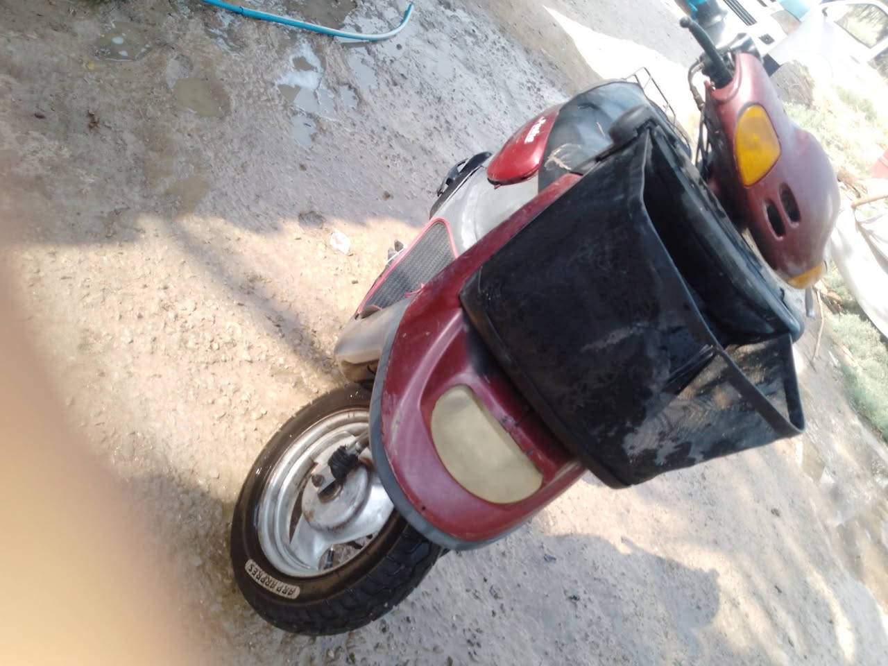 السلام عليكم دراجه للبيع ناقصهه بس تجفيت السعر 200وبيهه مجال ‏‪***********‬‏
