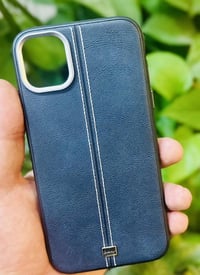 البداية ليست إعلان… بل اسمك حفر ليزر بدقة عالية على كفرات الموبايل (اي...