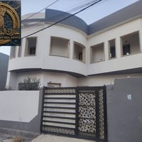دار للبيع 🏡على فرعين حي الملاين قرب جامع اهل القران 🕌 مساحه 230 متر   ...