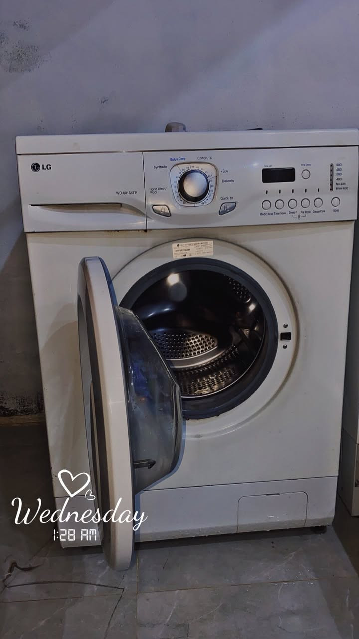 بۆ فرۆشتن: جلشۆرێکی LG ئەسڵی (قەپات)
هەولێر 
***********
• مۆدێل: LG WD-80154TP.
