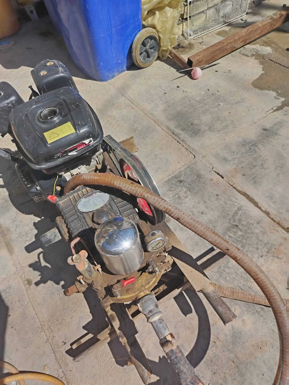 ماطور غسل صغير جديد عله الفحص ويا صوندات 3 الوحده 50 متر  مكاني ديوانيه سومر  سعر 90 
***********
