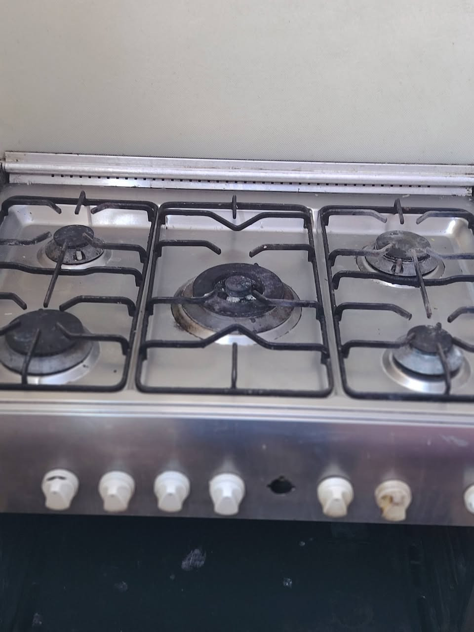 طباخ مستعمل شغال..  يرادلو تصليحات بسيطة السعر 40 الف… التواصل
*********** او بي واتساب
