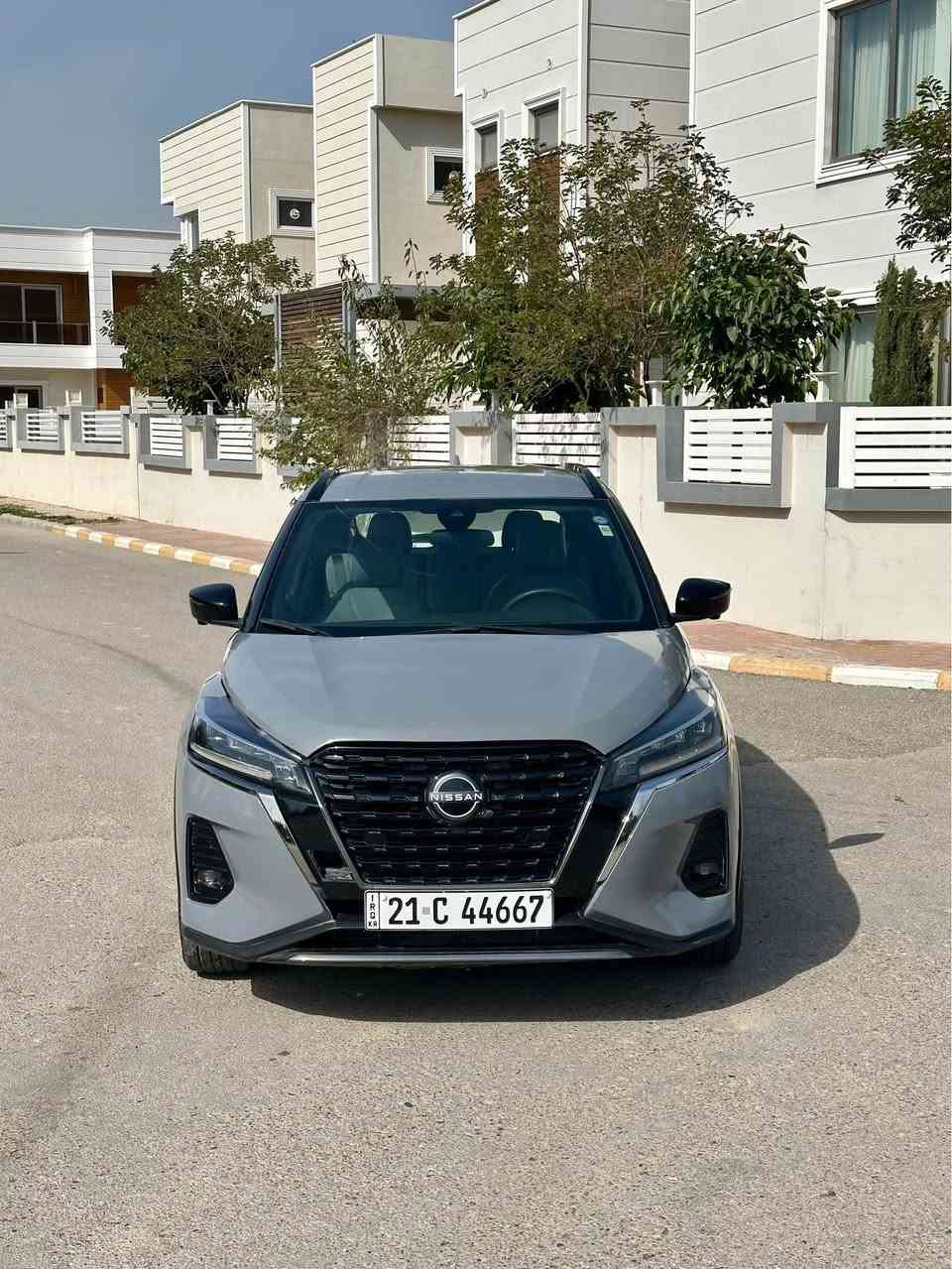 Nissan Kicks 2022 SR 🩶
ماشية فقط ٢٦ الف 
فول مواصفات للاخير
شاشة كبير
استيرن تدفئة
كشنات تدفئة
كامرة امامية
كامرة خلفية 
كامرة جوانب
رادار امامي 
رادار خلفي
نقطة عمياء
حساسات خلفية
نضام صوت صماعات Bose 
دمام صوت بالكشن 
تحديد مسار 
هاند بريك بصمة 
Auto hold 
ويل اسود بلادي
دواخل جلد بلادي رصاصي
اسبير بلادي 
لايتات LED بلادي 
ضرر سيارة فقط بوند مبدل + بارد بالباب سكن 
بدون ايرباك 
سعر 14500$
*********** السليمانية, العراق
