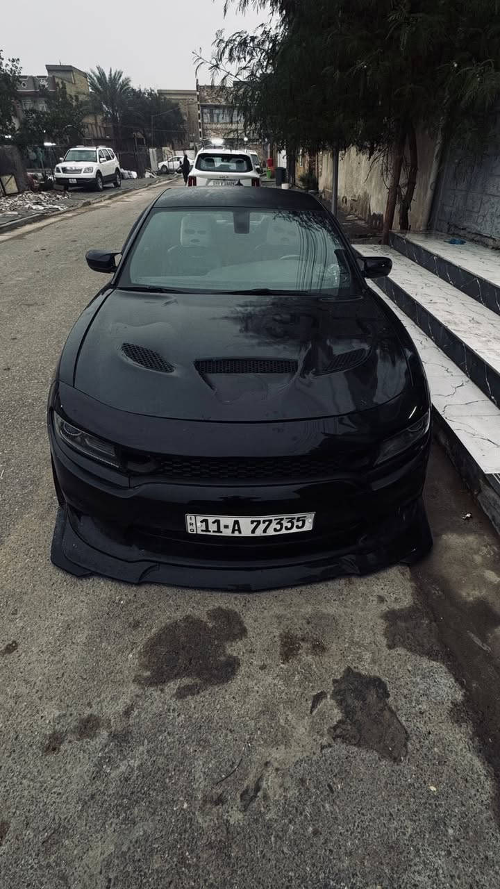 سلام عليكم 2016 Rt 5.700
رقم مميز 
بدون ايرباك 
كت كامل srt
4 وضعيات قياده 
تشغيل عن بعد 
شاشه جبيرة srt
جكات s3 
عليها برمجه 
دركه مضلع  
غرفه srt
صوت رعب 
تايرات جدد
ماشيه 112 ميل
حادث كلين 
والشاصي بس معدل تعديل بسيط بدون لحيم  
بس بنيد محدث موجوده صور الحادث والسونار 

مكاني بغداد الشعب   ترهم مراوس حسب القناعه
 
السعر185 وبيها مجال رقمي ***********
