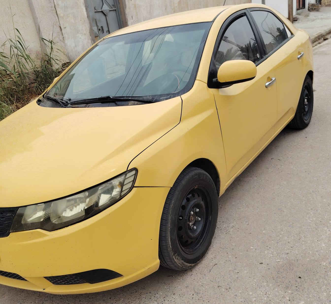 السلام عليكم
سيراتو ١٢ خليجي
مكينة قبل شهرين شادها
 وكير و تبريد مكفولات
هزة بعدهي ما منتهيه سنوية لل٢٨
بيه تبديل باب الخلف العبري 
ضربته جاملغ امامي جهت العبري ما عابر للشاصي
مكفولة من العيب الشرعي
السعر ٨٢
مكاني الرميثة 
***********
