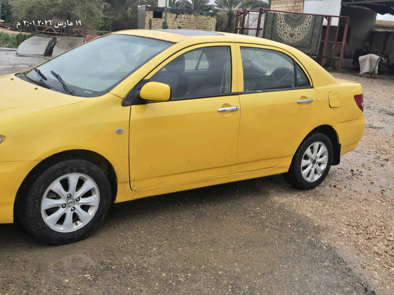 السلام عليكم 
بي وايدي f3 ٢٠١٣ 
مصبوغه عام قبل اسبوع 
ومعمره تعمير جديد بيه ظربات بسيطه 
السيارى جاهزه كير ومحرك حداديه كلة جديد 
الدواخل هم مقبوله شوفت عينك 
رقم مثنى مشروع وطني امداور اشوكت مااتريد 
السعر ٣٥ وبيه مجال واذا يبقه شي بسيط ماكو اشكال 
السيارة موجوده داخل مجمع الجوادين 
*********** جواد الغانمي  
السعر ٣٥ وبيه مجال 
واذا يبقى شي بسيط ماكو اشكال 
الرميثه شارع العام نهاية
