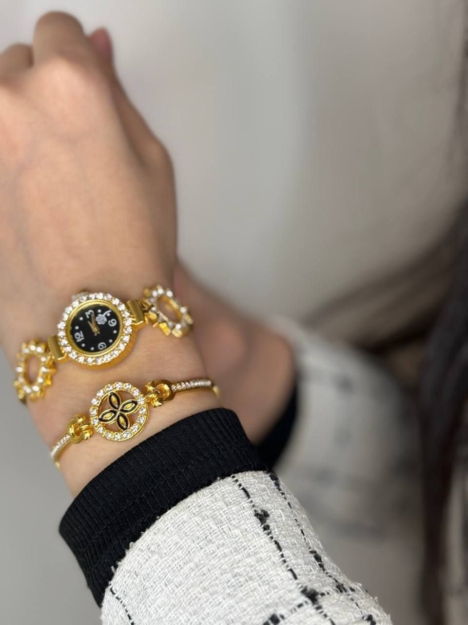 لا تنسون قرعة 
التفاعل الاسبوعي
شوفولي النزاكه ساعة وسوار 
نسائي طلاء ثابت 
السعر(5000)دينار🤩


**إذا كنت صاحب هذا الإعلان وتريد حذفه لأي سبب، رجاءا أرسل رسالة إلى الدعم الفني**