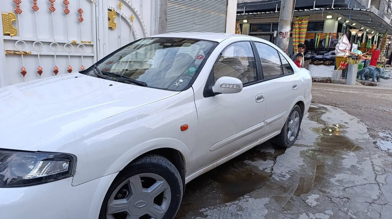 سەنی2010بڕاوە لۆک سپی بەفری نوقسانی تیانیە ناوفۆرمیکا کەلە و عەینەک تەبرید و گەرم بەشەرت چوار تایە و ویلی جوانی بۆبەسراوە سەقف و حیزام بەشەرت  بەشەرت  گێڕ و مەکینە و تەقە و ڕەقەی بەشەرت لایت و بلاجکتۆر بیلاد ڕەش مەکینە گەورە سامسۆنگ ناوزەرد خەلیجی گێڕ ئۆتۆماتیک و عادی  سەیارەکە وەسف زۆر زیاتر هەڵەگرێ  تکایە مشتەری نیت سعر تاقی مەکەرەوە مشتەریت ئەتخەمە بان چاوم
***********
