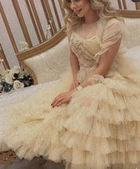 فستان • مقاس ٤٠/٤٢ • ملبوس ساعة