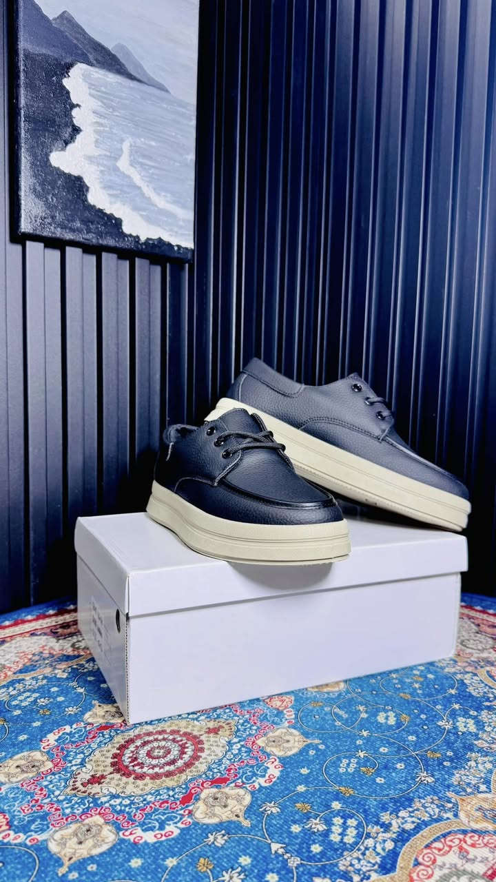 🔥أحلى موديل حذاء بالعراق يرهم كل البسات ✅
سعر القطعة : 18 ألف
سعر 2 قطع ب 35 الف
 القياسات المتوفرة:
40 - 41 - 42 - 43 - 44 - 45
❌لا تستلم الطلب إذا المكان كوالتي عالي 
❌لا تستلم الطلب إذا المكان درجة أولى
❌لا تستلم الطلب إذا مخالف للصورة
• 🚛 خدمة التوصيل لكل العراق: 4 آلاف فقط⁩⁩


**إذا كنت صاحب هذا الإعلان وتريد حذفه لأي سبب، رجاءا أرسل رسالة إلى الدعم الفني**