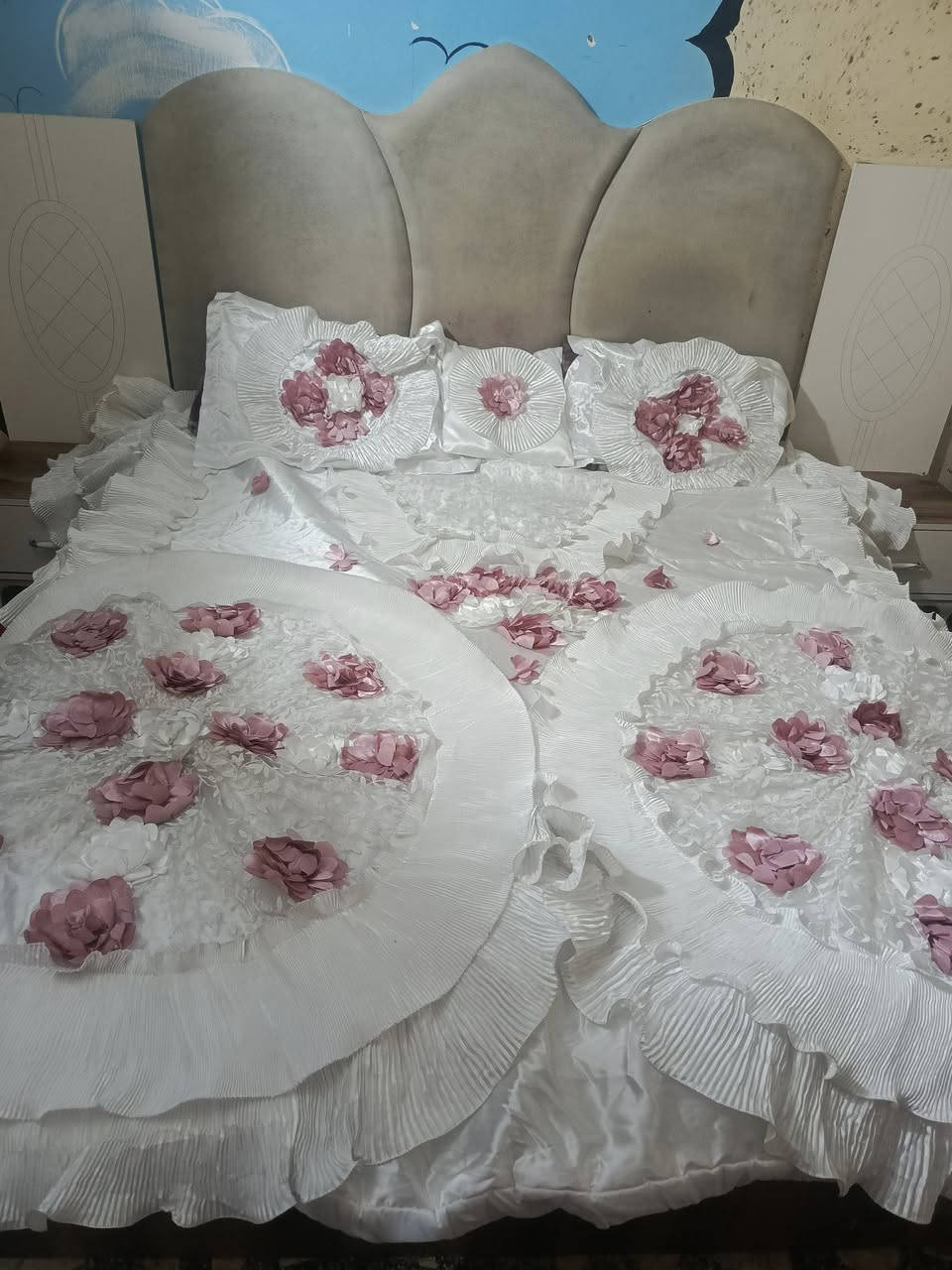 نزلات ثنين وحده حله من الثانيهه وحده عله 50 وبيهن مجالل


**إذا كنت صاحب هذا الإعلان وتريد حذفه لأي سبب، رجاءا أرسل رسالة إلى الدعم الفني**