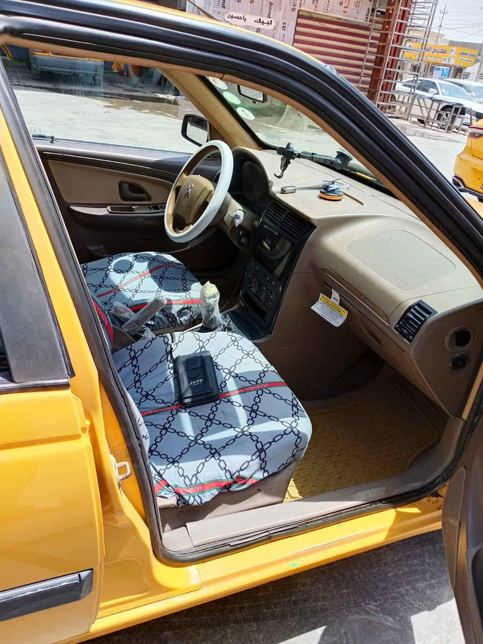 سلام عليكم  بيجو 405 غاز بانزين موديل 2016 لبيع سياره حلوه ونضيفه كفاله عامه فقط بيه لبنيد فقط ما موضح بل صوره  وبيها تلكيطات هم موضحات وسعرها 42 وبيها مجال وبل عافيه على  الياخذها ومكانها الدوانيه واي ستفسار تفضل خاص


**إذا كنت صاحب هذا الإعلان وتريد حذفه لأي سبب، رجاءا أرسل رسالة إلى الدعم الفني**