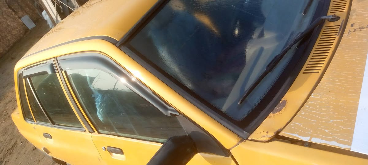 السلام عليكم عندي سايبه موديل 2012نفخ رقم بابل صدمي مكينه وكير نضاف تخم تاير جديد تانكي فيتبم جديد بلكت دسكات جديد سعره 11$ورقه وبيه مجال بسيط الشراء مكاني بابل السده ***********
