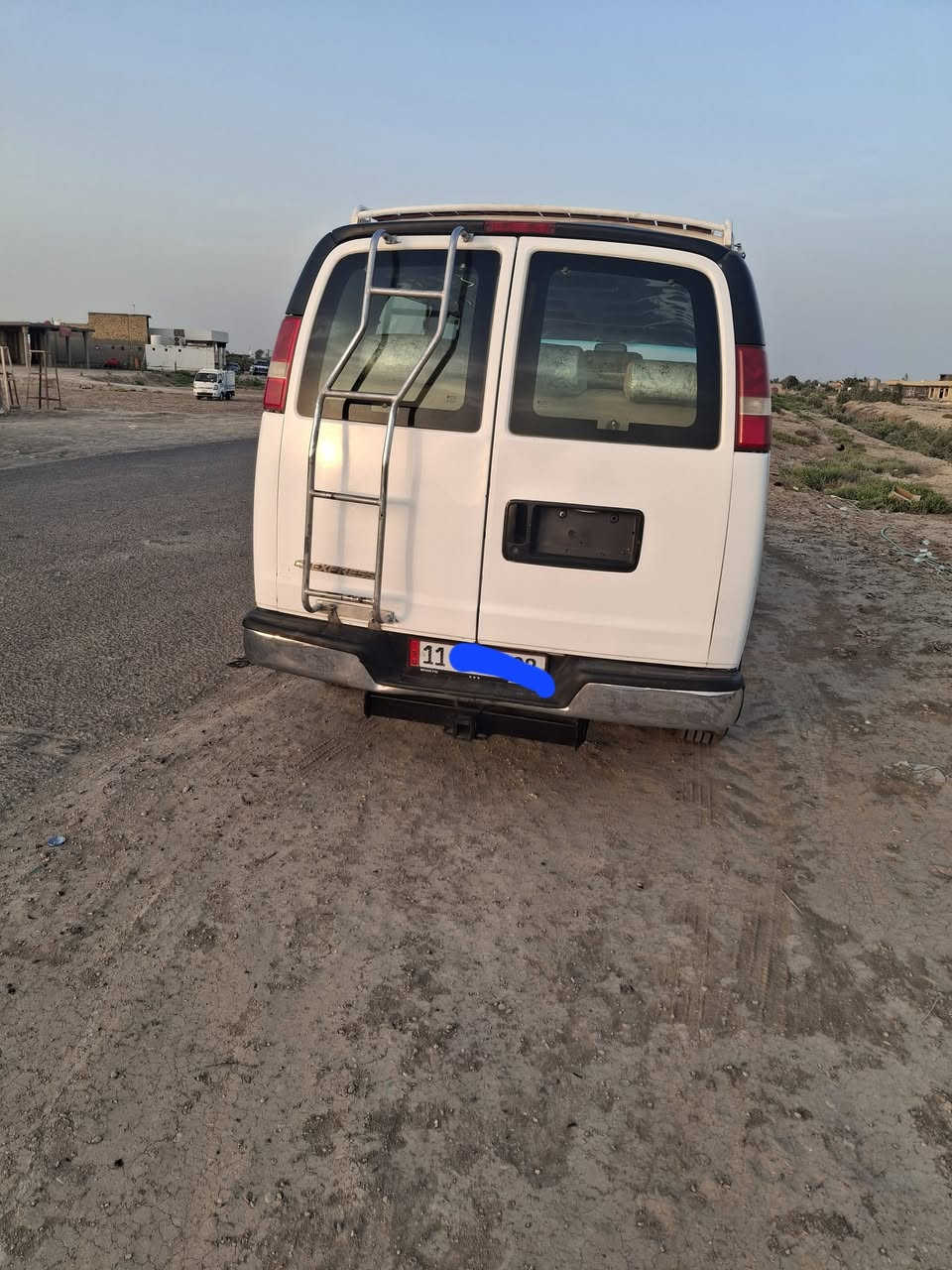 سلام عليكم  سفانه البيع موديل  ٢٠٠٧  مكفوله من كلشي مكينه وكير وحداديه  وتخم تاير تبريدثلج  مابيه ضربه   خطه نجف بصره  مكان سياره بابل القاسم سعره ١١٠ وبيه مجال  ***********  تحويل مباشر نكليزي بغداد
