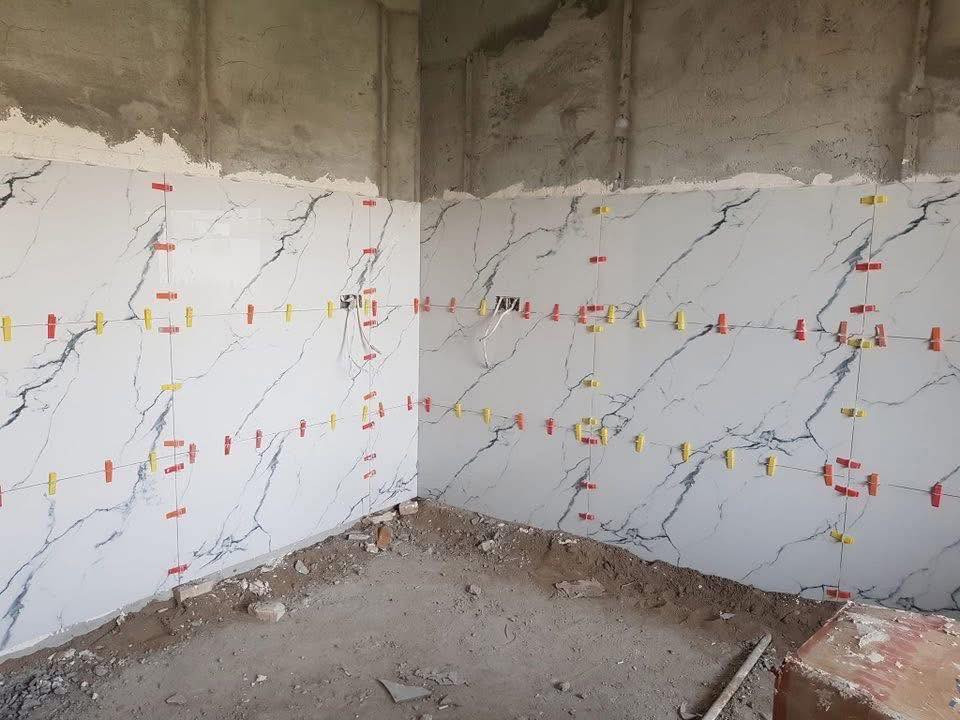 خلفه سيراميك جداري وارضيه متفرغ حاليا ، شغل درجه اولى ليزر وسعر مناسب مكاني الحله شارع 60 ، للتواصل *********** بي واتساب
