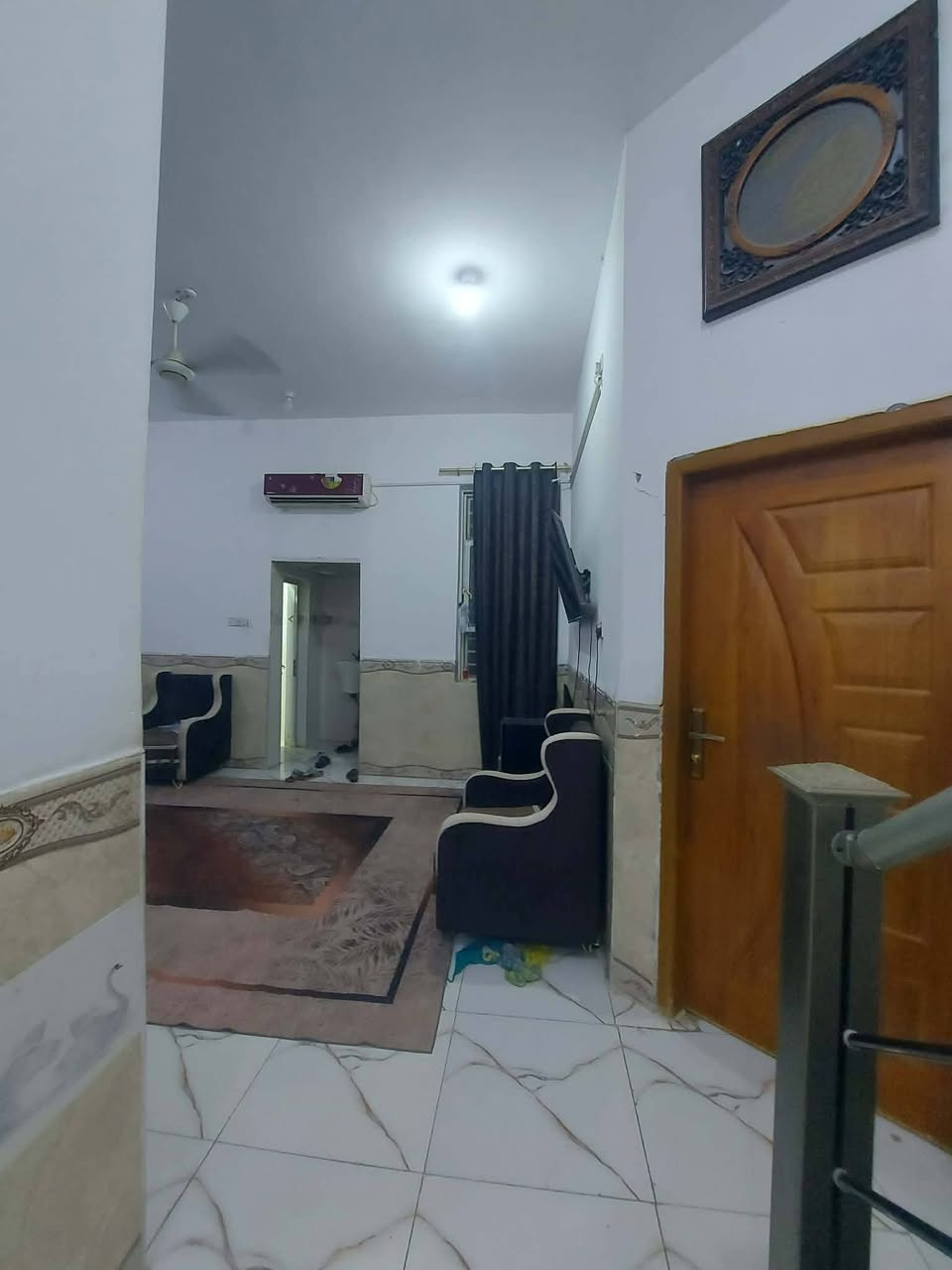 بيت  طابقين 
طابو صرف للبيع
*****************
 المساحة ١٢٥ متر 
**************
 الموقع حي ٣٦ 
قرب معمل المرور
مقابل مدرسة الفرسان
*****************
سنه البناء 
٢٠٢٤
**************
#الطابق_ الاول
غرفة
صالة
مطبخ
براني 
وصحيات داخلي وخارجية
#الطابق_الثاني
٣ غرف نوم
مع سويت حمام داخل الغرفة 
**********************
يرهم مراوس بيت في 
حي العمال او الجمهوري او حي الشرطة
للاستفسار اكثر عن سعر العقار مراسلة الصفحة


**إذا كنت صاحب هذا الإعلان وتريد حذفه لأي سبب، رجاءا أرسل رسالة إلى الدعم الفني**