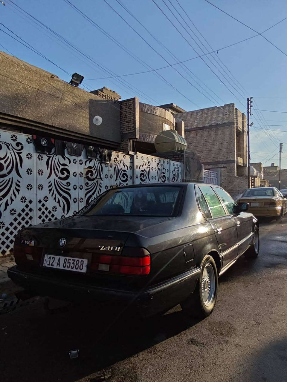 740 اصل وفصل بليته وسنويه موديل 1992 بدون حادث بدون خياس
مصبوغه عام 
كير ومكينه ١٠٠/١٠٠ 
صدر امامي خلفي 100/90 
كهربائيات وضع شركه بدون جطل 
داخل جلد كهرباء وكله شغال
فتحه سلايد شغال
تبريد ثلج 
تخم تاير وويل جدد 
رقم نينوى دولي تحويل ثاني يوم 
السعر 65 وبيها مجال 
مكاني بغداد الحسينيه 
***********

الشراي يتصل ويدلل
