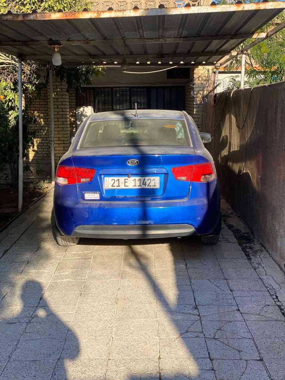 السلام عليكم 
سيراتو 13 فول عدا الفتحه رقم سليمانيه سنويه بأسمي 
رقم وهزه وسنويه جديده 
بدون ضربه أو صبغ فقط الدعاميه صبغ 
السونار قديم بس نفس السونار مكان بغداد العامريه 
السعر 98 ... جاهزه السياره 
***********
