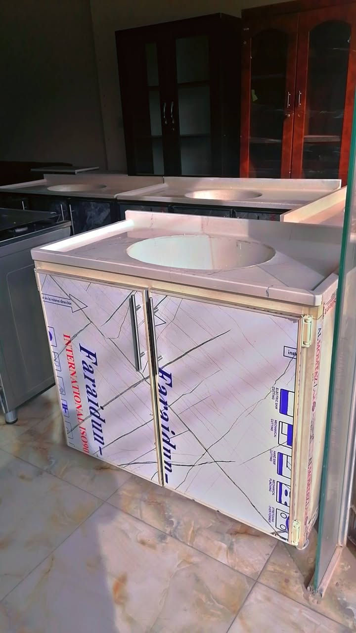 وصلت طباخات  وسناگات التحرير شارع جامع الصديق معرض ومزاد الجوهره مجاور محطة النبع الصافي ***********
