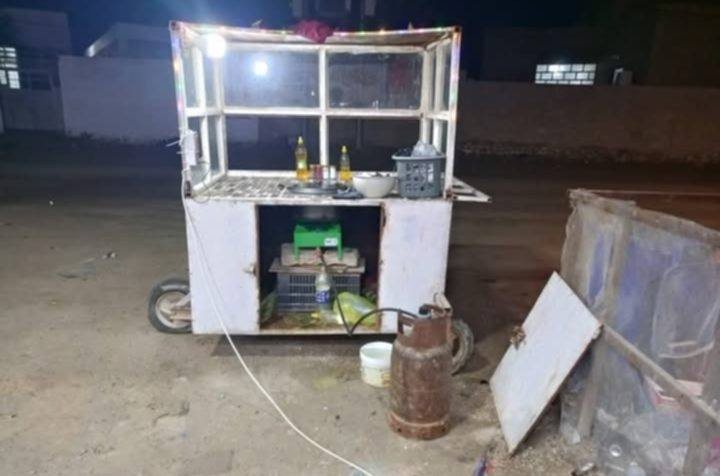 عربانه لبلبي 
نضيفه وياها مملحه البطاله ليمون وياها الكاسات فقط
 سعر 200 بها مجال
مكان زنكورة


**إذا كنت صاحب هذا الإعلان وتريد حذفه لأي سبب، رجاءا أرسل رسالة إلى الدعم الفني**