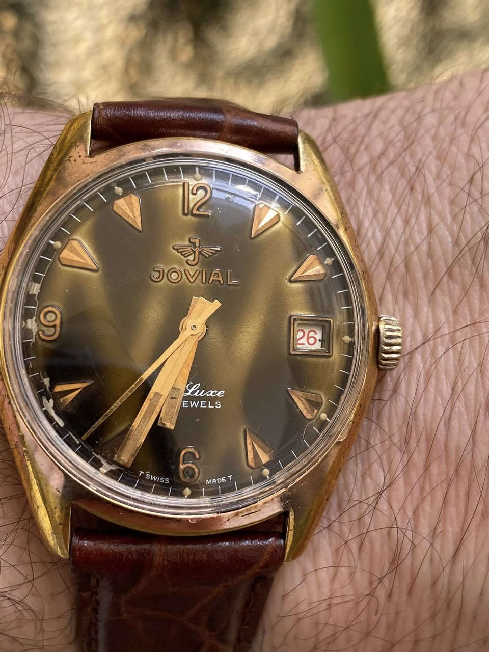 جمال الفنتج المخزن 

سويسري اصلي 

نصب تكويك 

تعمل بكفاءة عالية

مينا جدا مميزة 

نظافة تامة

طلاء ذهب 

تاريخ يومي 

مقاومة للماء 

زجاج مقاوم للخدوش

دكمة اصلية معلم جوفيال

سير مستبدل جلد اصلي 

القطر ٣٤

السعر ٨٥ الف 

يوجد توصيل لجميع المحافظات 

***********
