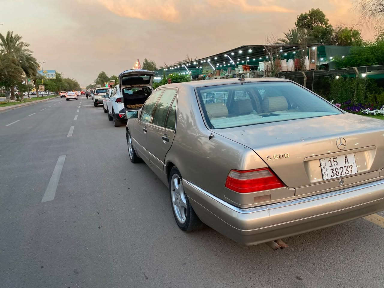 السلام عليكم 
مارسدس S500 
شبح     8.    سلندر  بلادي 
لون ذهبي 
محرك وكير نظيفات 
السياره مصبوغه عام  
بدون خياس 
بدون ضربه 
موديل 1992  اصل
تبريد شغال 

سلايد روف. عاطل 
تخم ويل كب جديد 
تايرات زوج جديد. 
وزوج نص عمر
السياره بسمي      رقم انبار دولي 
تحويل مباشر
للبيع فقط بدون مراوس   بدون مراوس 
سعرها. 65 ورقه   

***********
ممتواجد عل نت  شراي خابر وتدلل مو تعلق وتنطي سعر او تقييم منك وكيفك
مكانها السياره بغداد
