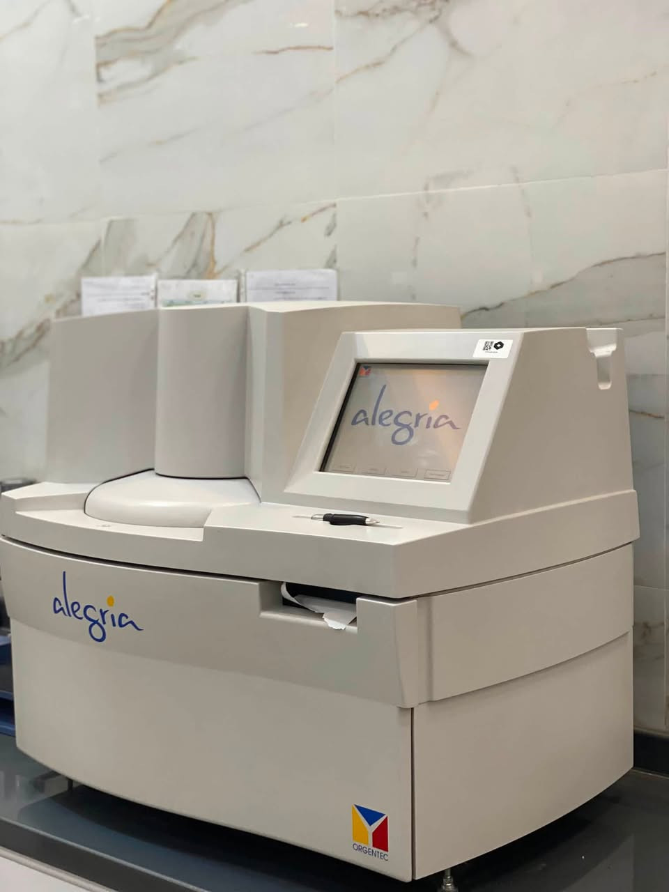 للبيع – جهاز Alegria (ORGENTEC) بحالة ممتازة
جهاز Alegria الخاص بفحوصات المناعة والسيرولوجي، والمعروف بدقته العالية وسهولة تشغيله.

مواصفات الجهاز:
Fully Automated ELISA Analyzer.
يعمل بتقنية Monotest (كل اختبار يحتوي على جميع الكواشف اللازمة).
إمكانية تشغيل حتى 30 اختبارًا في التشغيل الواحد.
يدعم فحوصات 
Autoimmune , Infectious Disease & Serology.
معايرة وضبط جودة مدمجان لكل اختبار (SMC Technology)
استهلاك اقتصادي للمحاليل التشغيلية مع تقليل الهدر.

للاستفسار يرجى التواصل على الرقم التالي على الواتساب او الاتصال ***********
