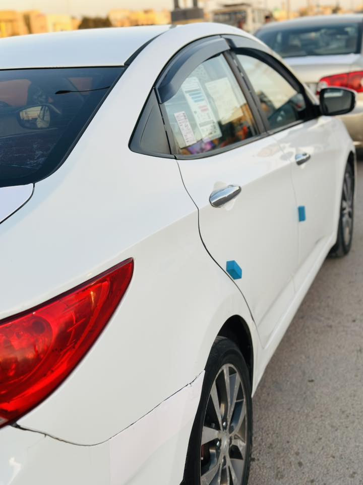 السلام عليكم اكسنت مديل ٢٠١٥ خليجي مكينه ١٦٠٠ دوش سياره كفاله من تبديل وضربه القويه بيه رشات صبغ خفيفه ويل كب كروم شاشه ايباد فتحه فول  كير ومكينه كفاله سياره بأسمي مكانه ناصريه مركز 
***********
